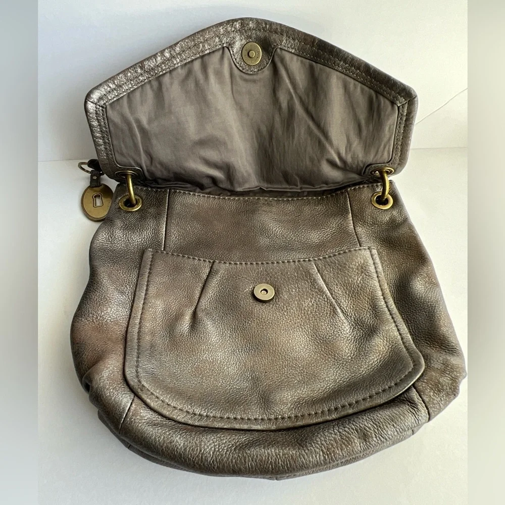 Fossil Long Live Vintage 1954 Leather Shoulder Bag,‎ Distressed Silver